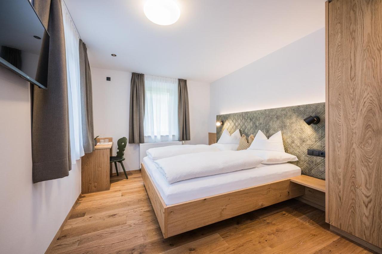 Gasthof Albergo Dolomiten Braies  Exteriér fotografie