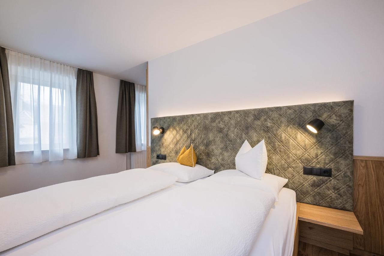 Gasthof Albergo Dolomiten Braies  Exteriér fotografie