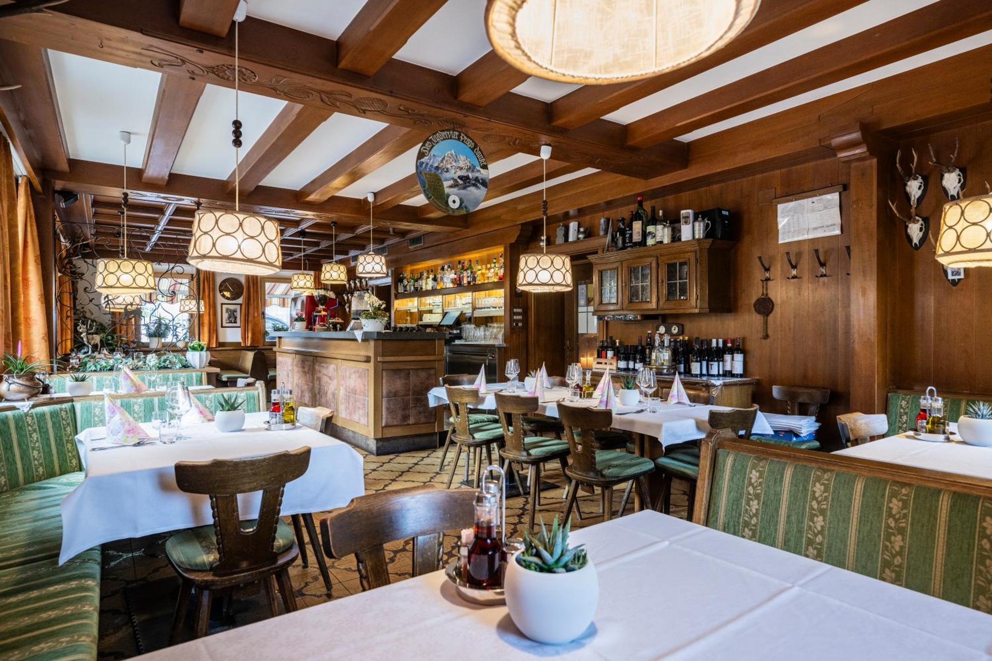 Gasthof Albergo Dolomiten Braies  Exteriér fotografie