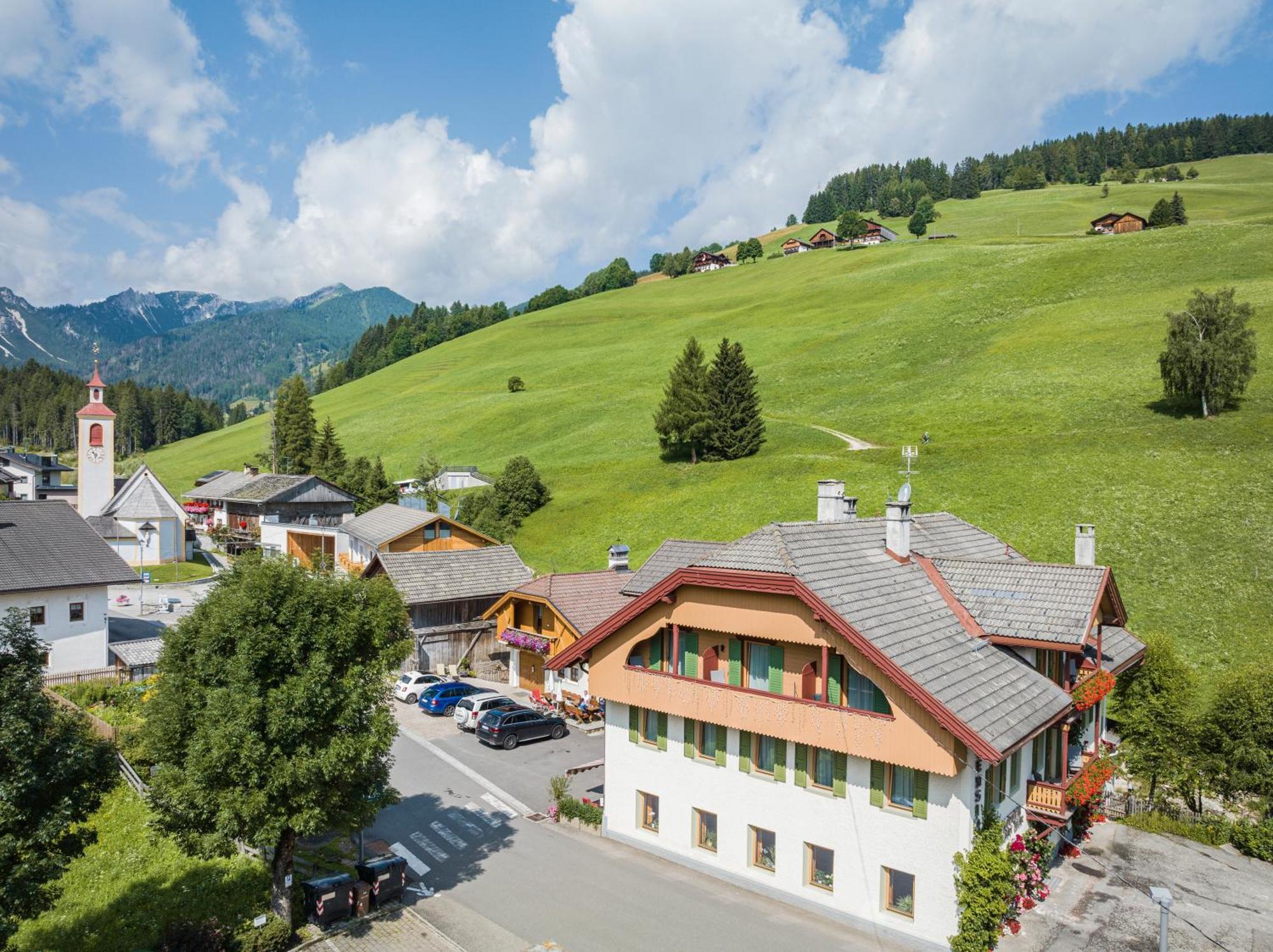 Gasthof Albergo Dolomiten Braies  Exteriér fotografie