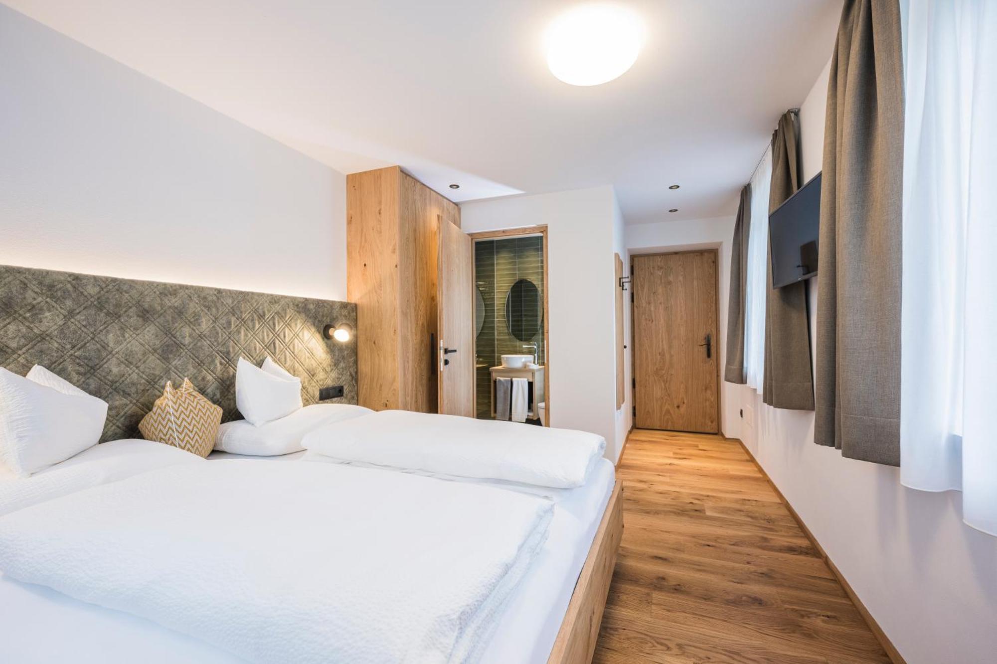 Gasthof Albergo Dolomiten Braies  Exteriér fotografie