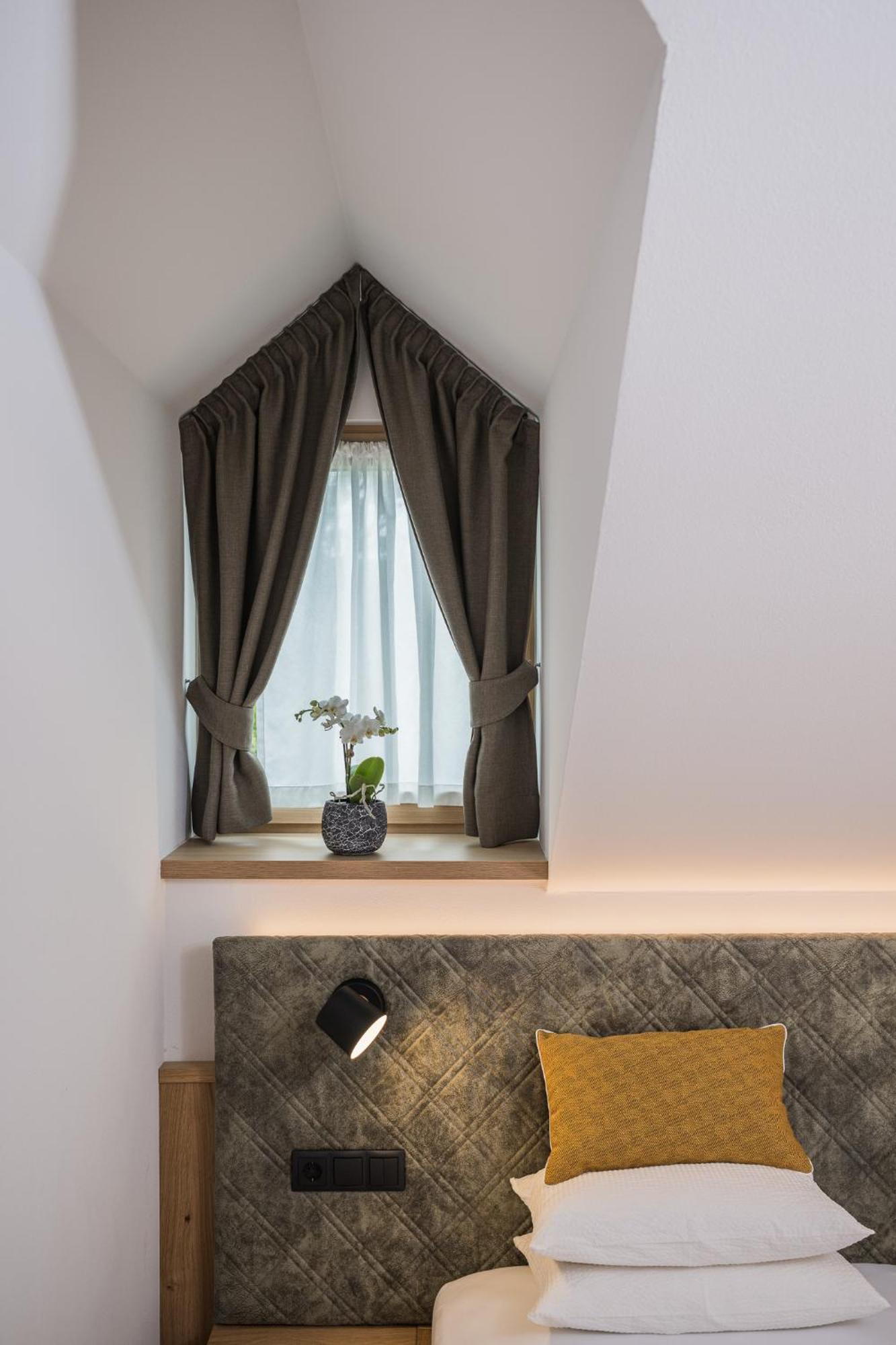 Gasthof Albergo Dolomiten Braies  Exteriér fotografie