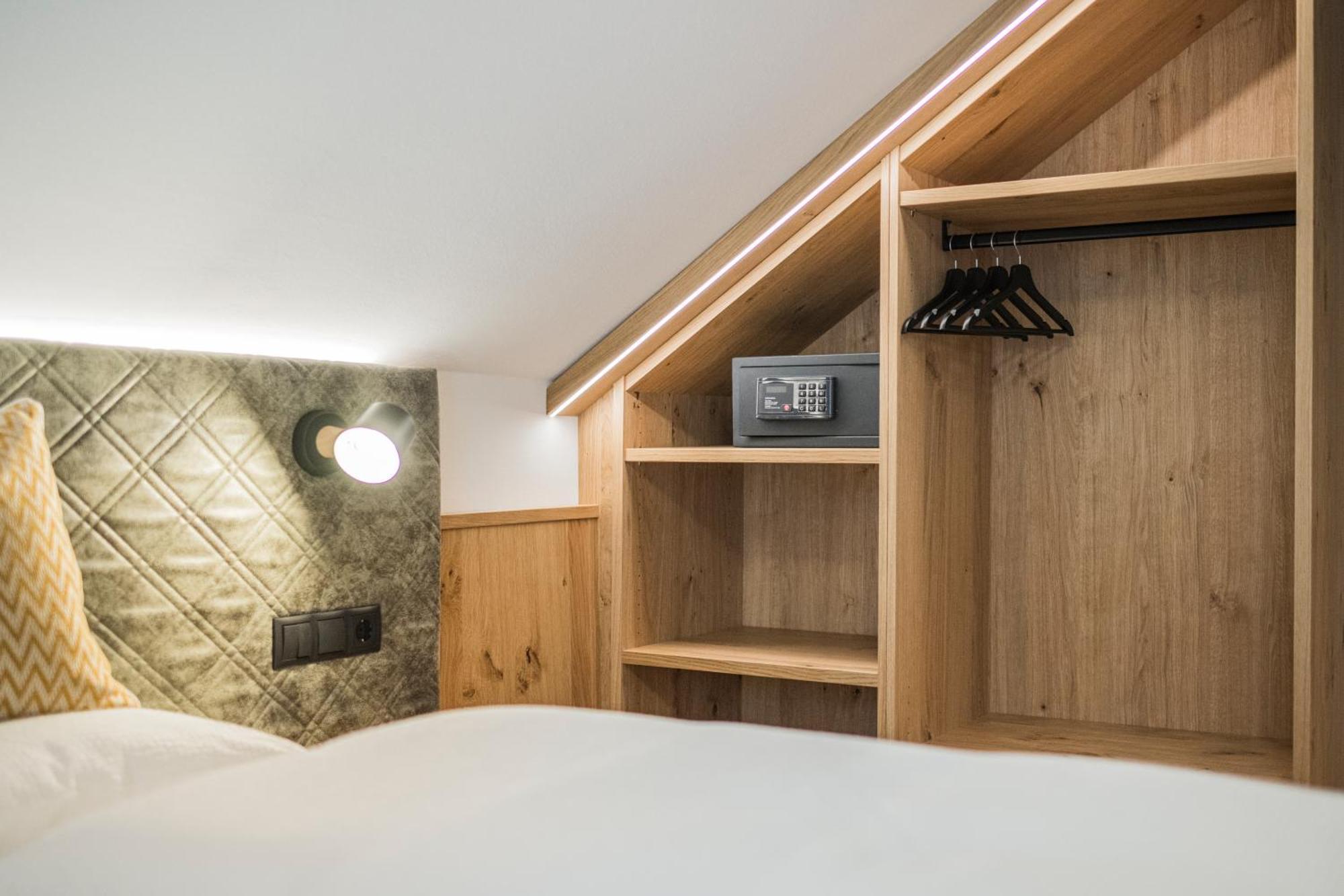 Gasthof Albergo Dolomiten Braies  Exteriér fotografie