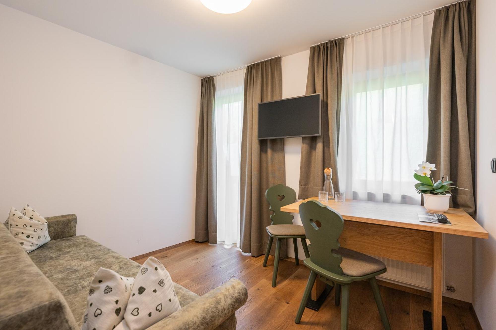 Gasthof Albergo Dolomiten Braies  Exteriér fotografie